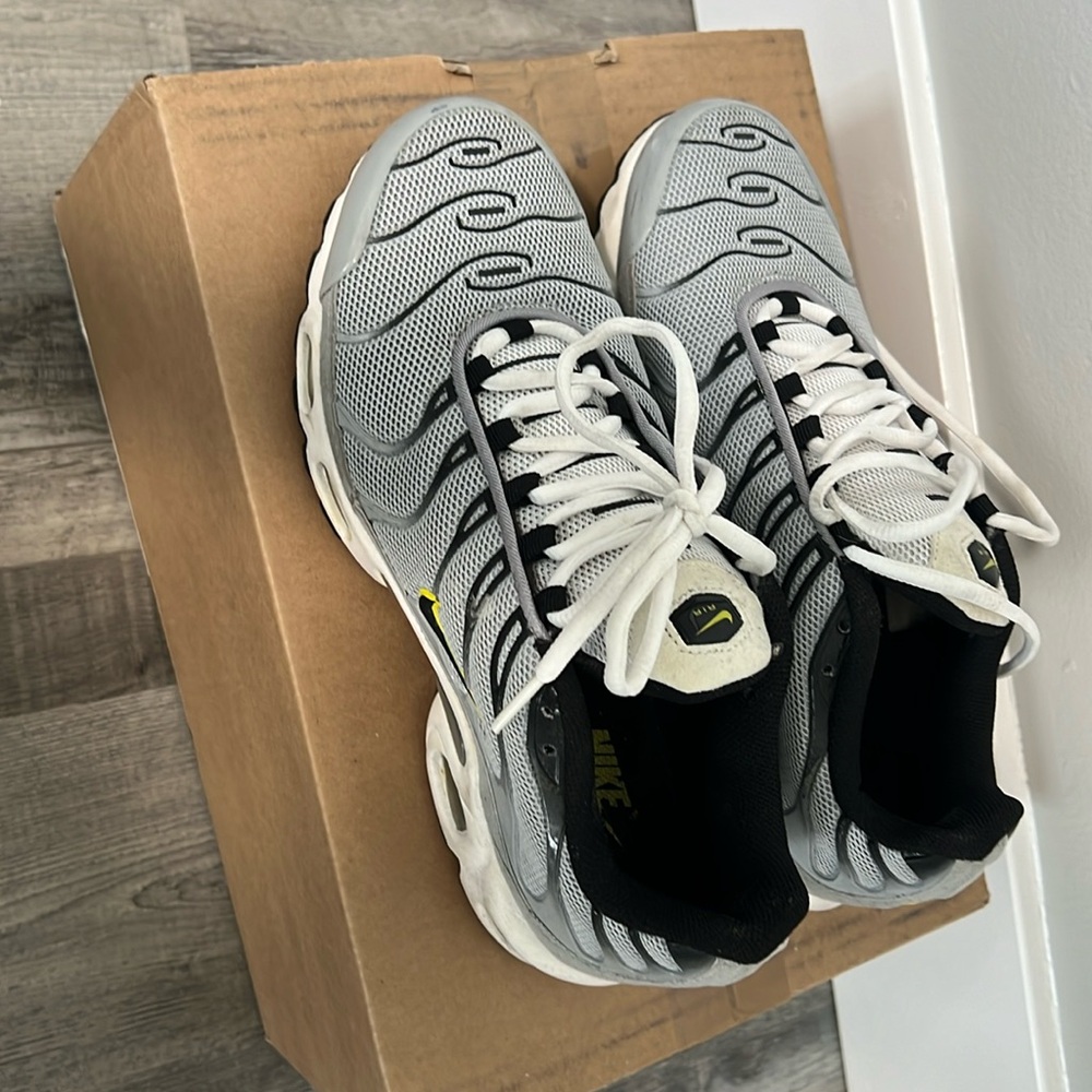 Nike Air Max Plus size 8 mens